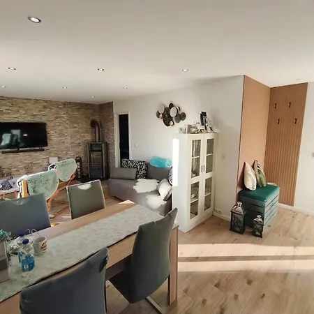 Leon Mit Sauna 度假居