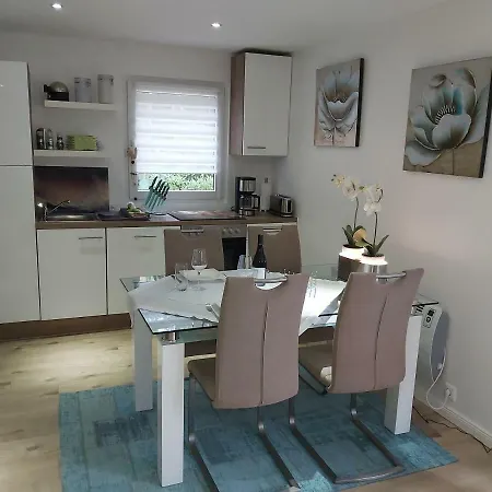 Leon Mit Sauna Ferienhaus *